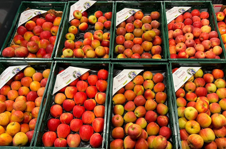 Regionale Vielfalt bei EDEKA Deckenbach: Äpfel von Obstbau Schmitt