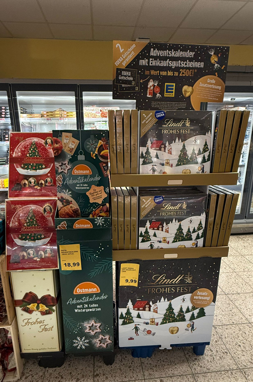 In den EDEKA-Deckenbach-Märkten wartet eine große Vielfalt an Adventskalendern für Groß und Klein