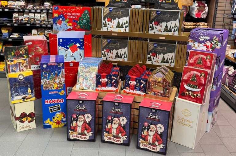 In den EDEKA-Deckenbach-Märkten wartet eine große Vielfalt an Adventskalendern für Groß und Klein