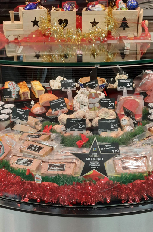 Wer das Besondere an den Feiertagen auftischen möchte, ist an den Frischetheken von EDEKA Deckenbach in Mainz genau richtig