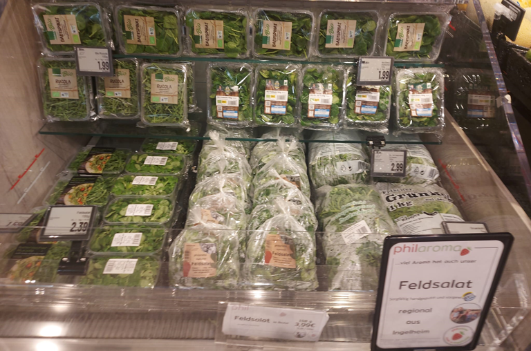 Frischer Feldsalat von Philaroma im Gemüse-Kühlregal bei EDEKA Deckenbach