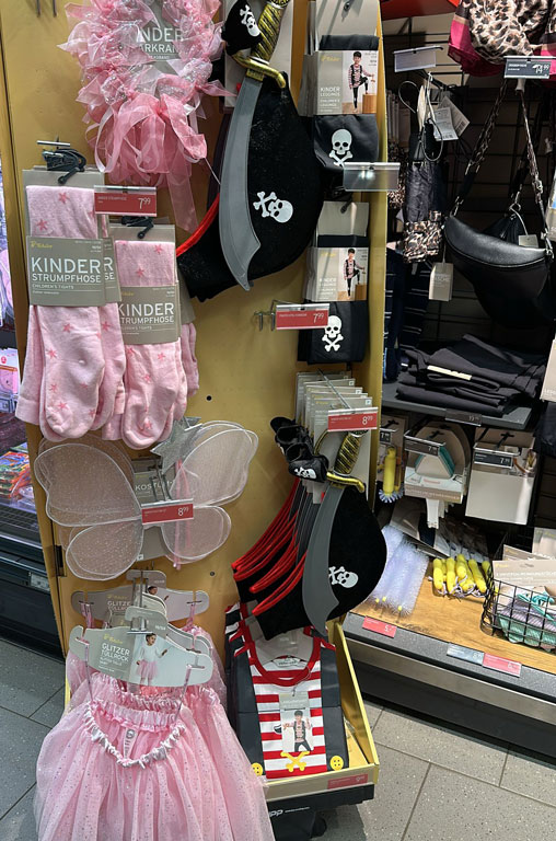 Kinderverkleidungsutensielien für Fastnacht