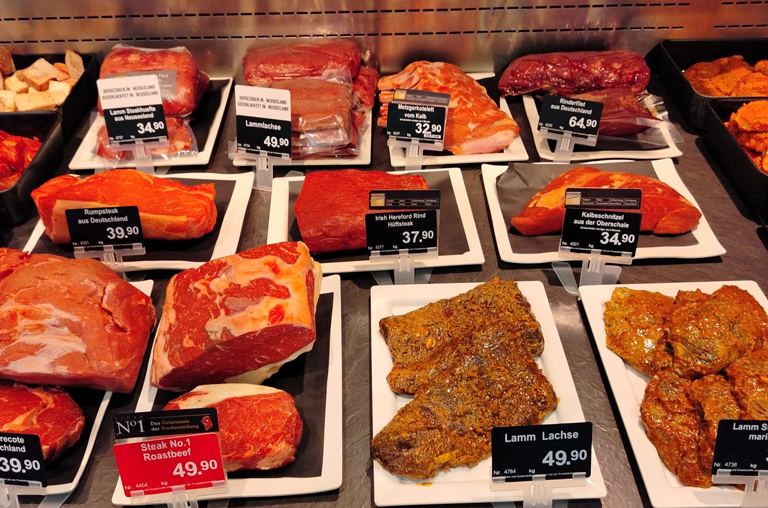 Osterspezialitäten von unseren Bedientheken