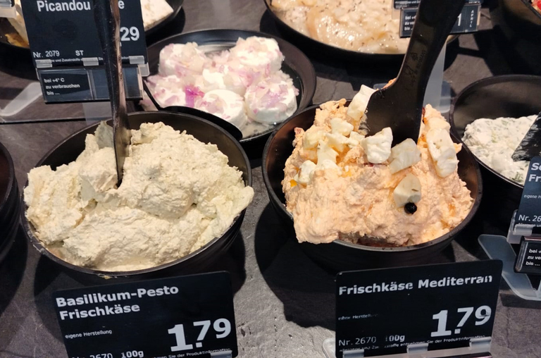 Osterspezialitäten von unseren Bedientheken